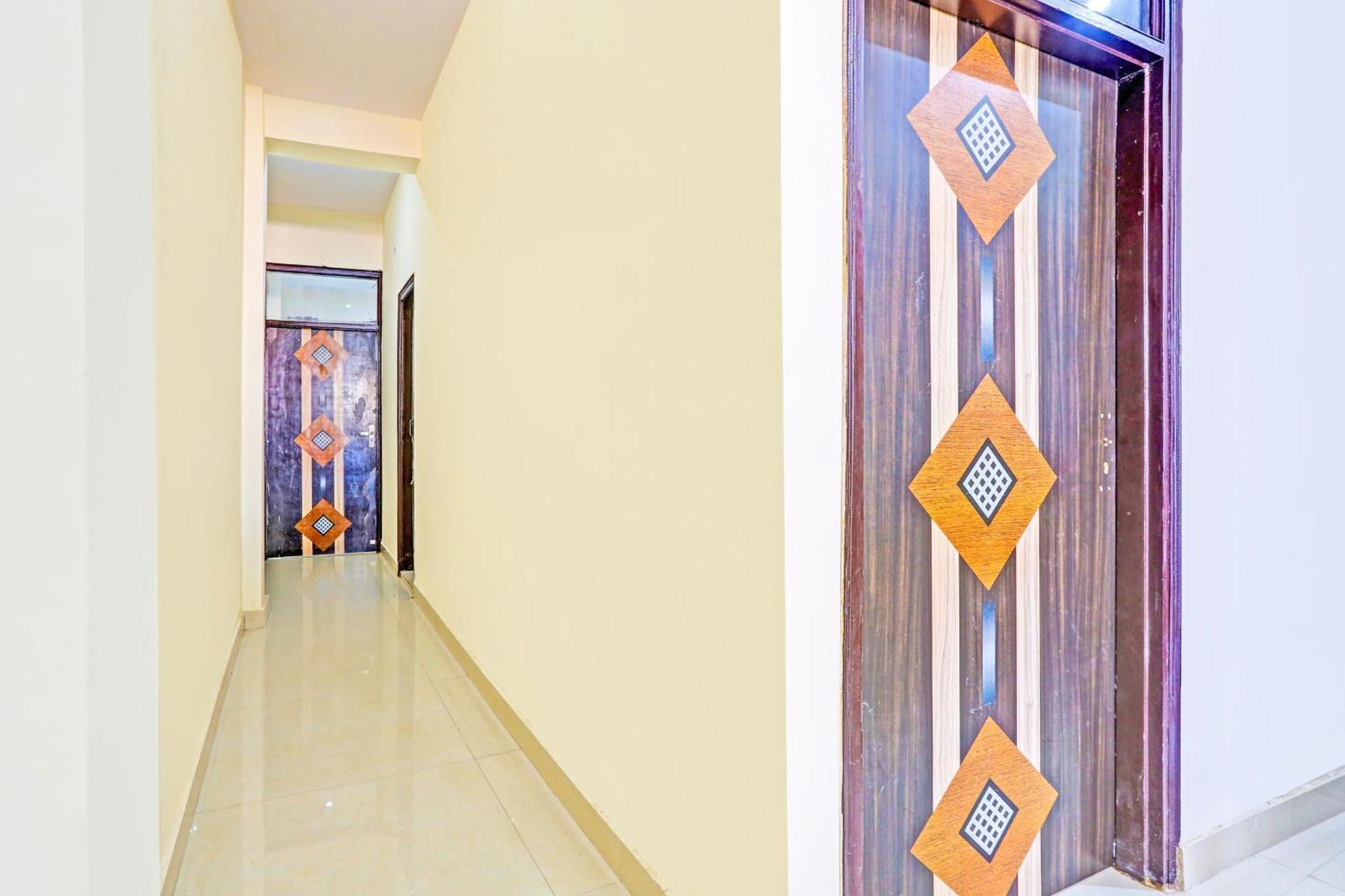 Hotel O Redbull Inn Gurgaon Ngoại thất bức ảnh