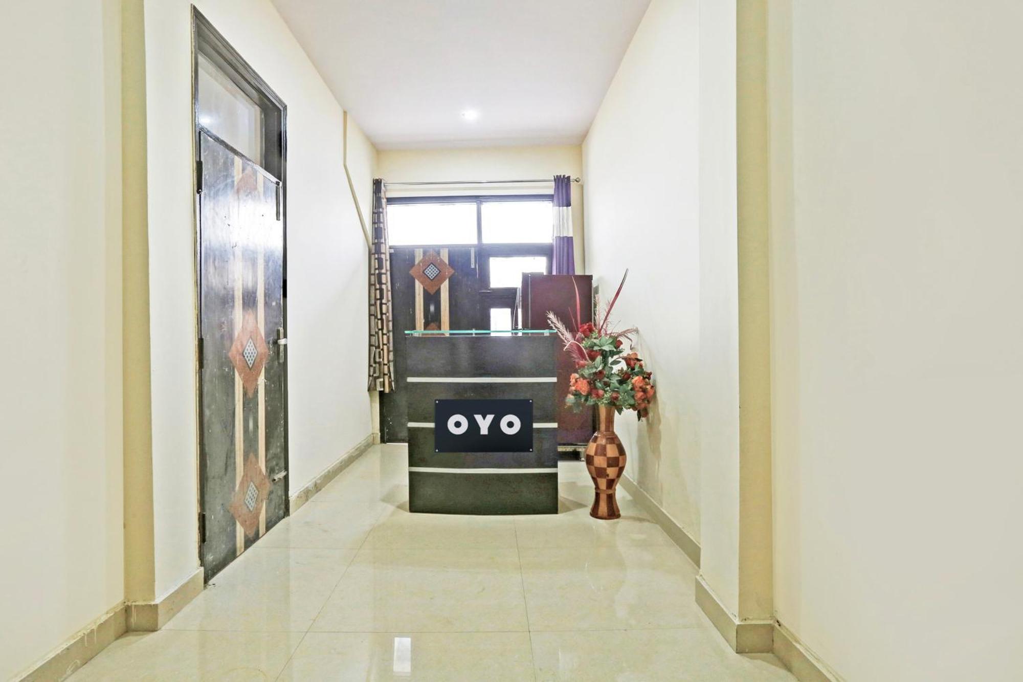 Hotel O Redbull Inn Gurgaon Ngoại thất bức ảnh