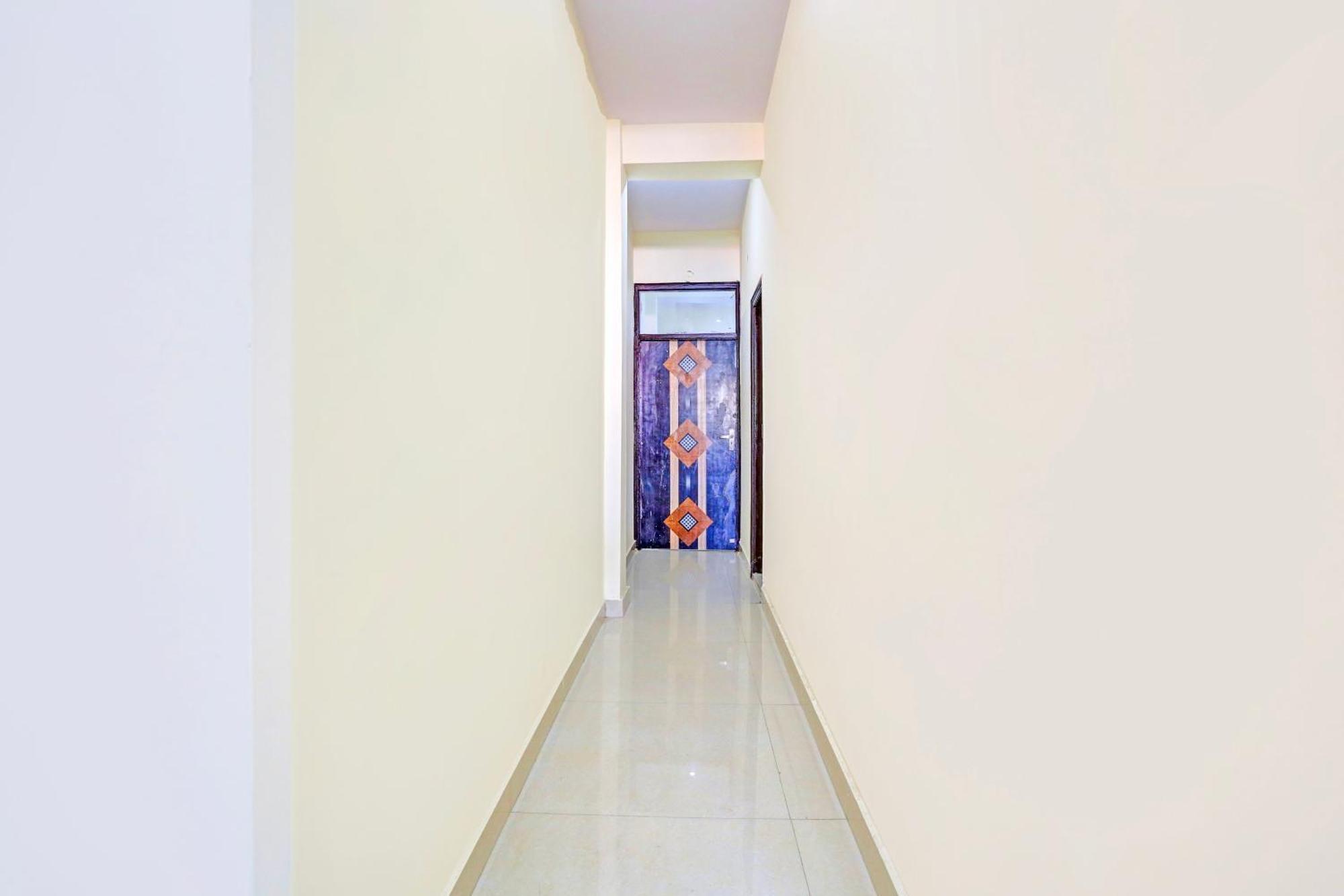 Hotel O Redbull Inn Gurgaon Ngoại thất bức ảnh