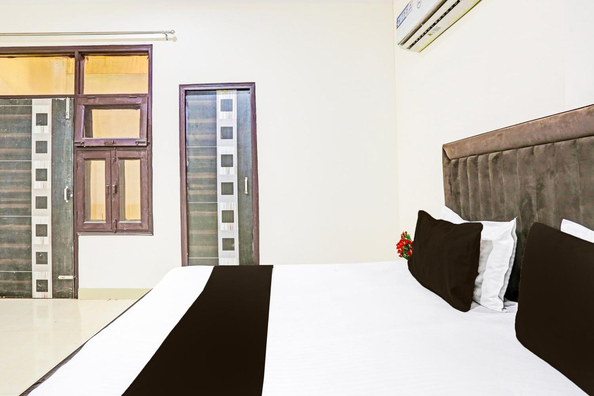 Hotel O Redbull Inn Gurgaon Ngoại thất bức ảnh