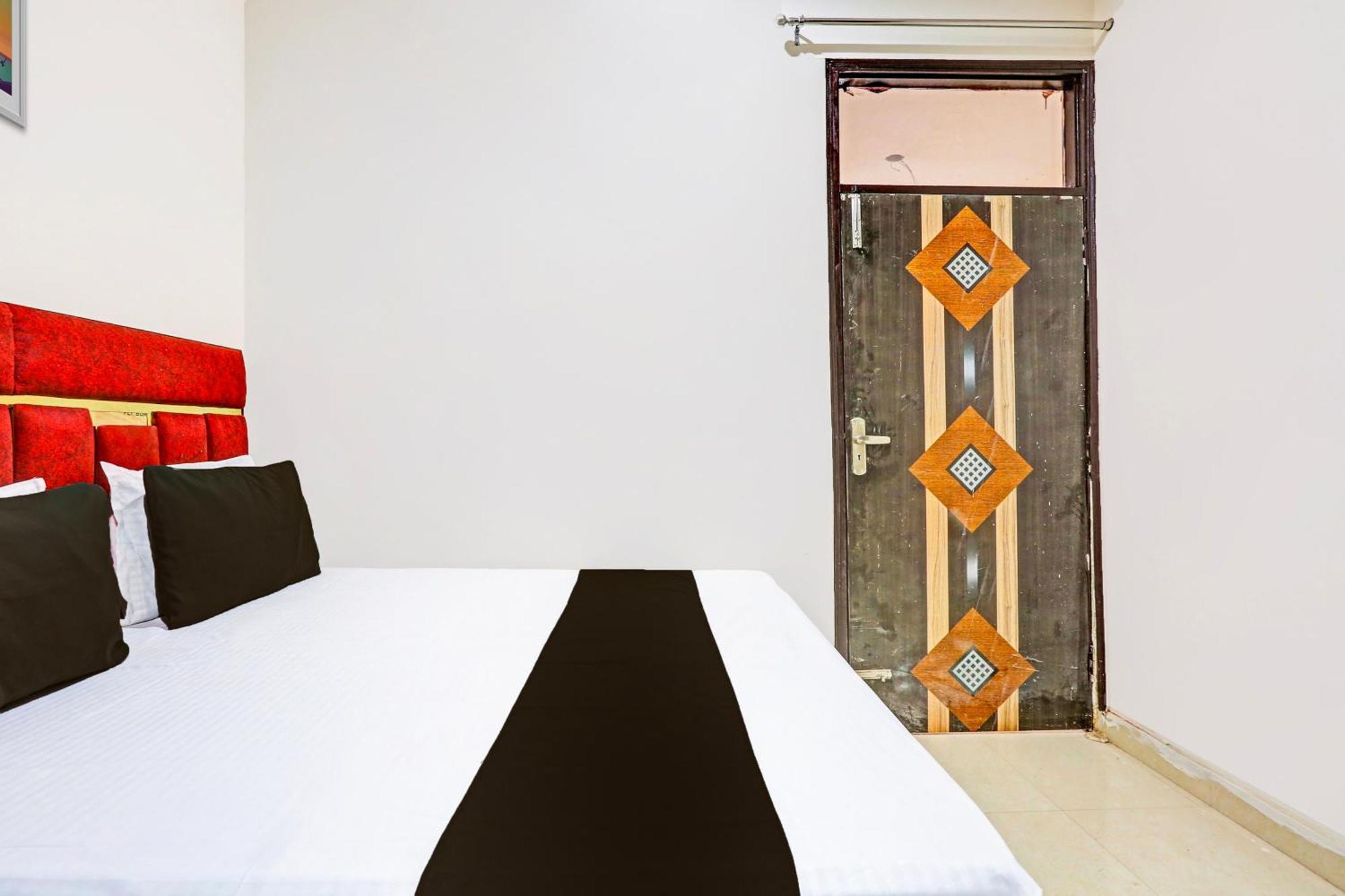 Hotel O Redbull Inn Gurgaon Ngoại thất bức ảnh